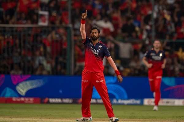 Krunal Pandya celebrates a wicket