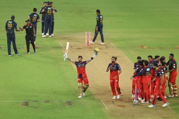 RCB celebrate win