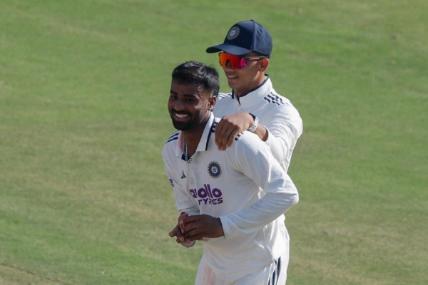 Manav Suthar and Shubman Gill