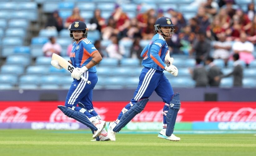 Shafali Verma and Smriti Madhana